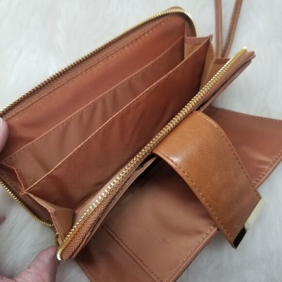 Brown Plaid Wristlet/Clutch Boutique Wallet. - Picture 9 of 16